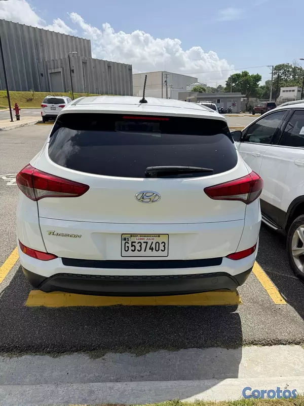 jeepetas y camionetas -  Hyundai Tucson 2017 RD$ 810,000.00 5