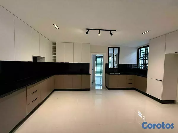 casas - Amplia Casa Familiar en alquiler  6