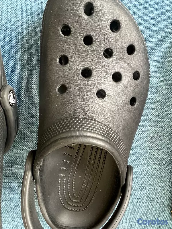 ropa y zapatos - Crocs originales 3