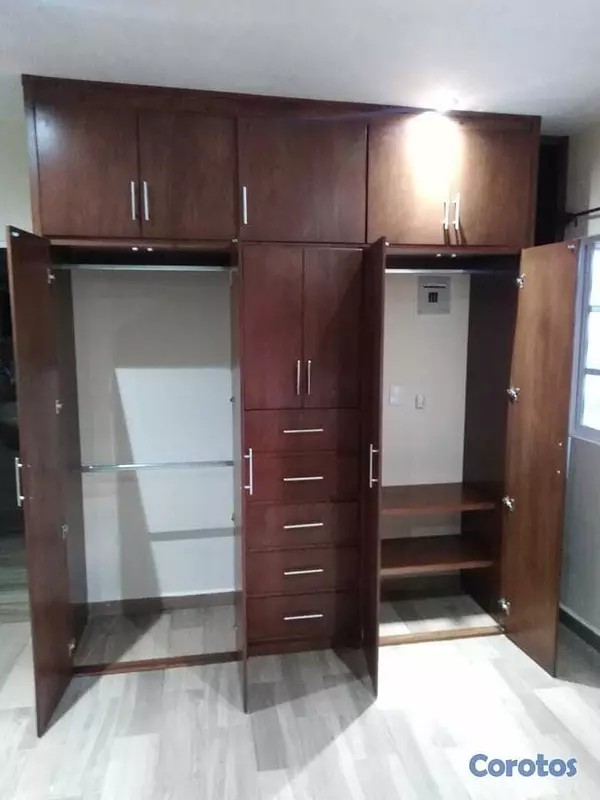 muebles y colchones - Ropero de pared  2