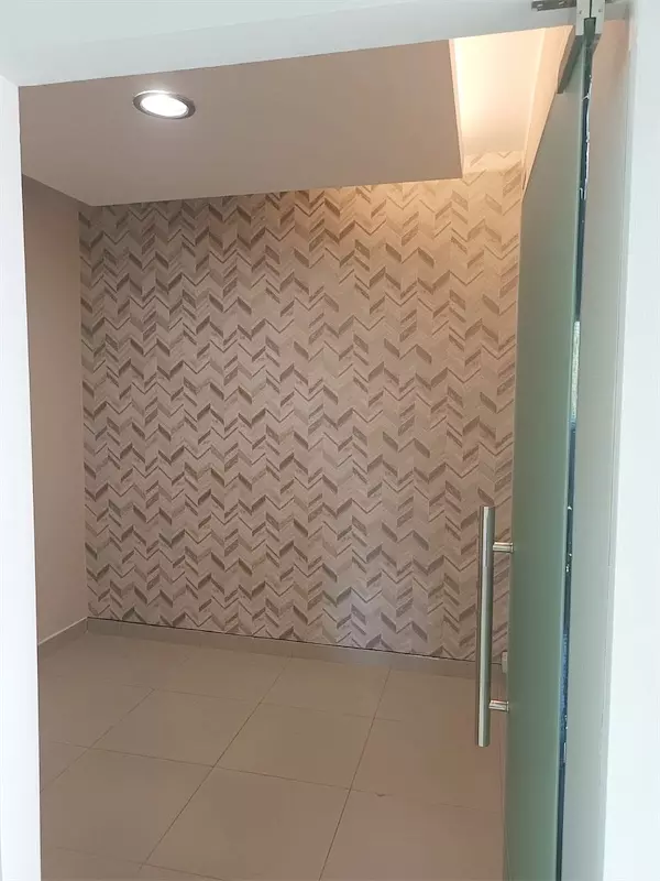 oficinas y locales comerciales - Local para oficina en los prados  2
