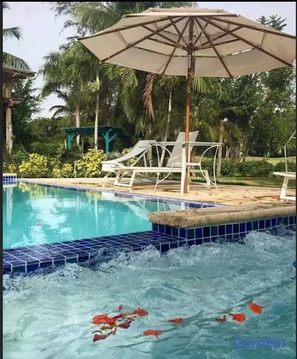 casas vacacionales y villas - villa de dos niveles con vista al campo de golf 6