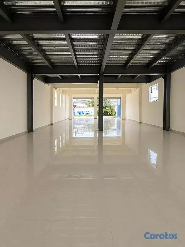 oficinas y locales comerciales - Local de 200mt2 en alquiler en Urbanización Fernan 3