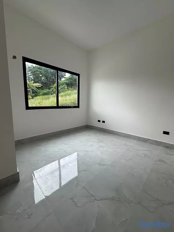 casas - vendo espectacular casa Arroyo 3 impresiónate 4 habitaciones 7 parqueos piscina 13