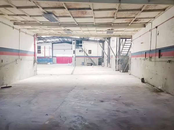 oficinas y locales comerciales - nave en venta en el Quisqueya  2