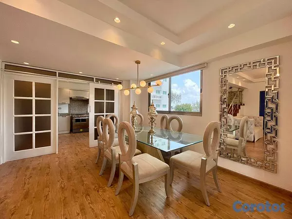 apartamentos - Elegancia y Espacio en el Paraíso por US$289,000 8