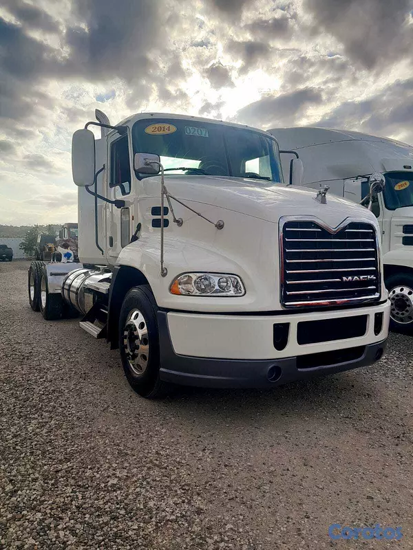 camiones y vehiculos pesados - MACK PINNACLE AÑO 2014 7