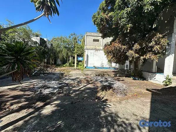 solares y terrenos - Solar amplio en venta en Gazcue 2