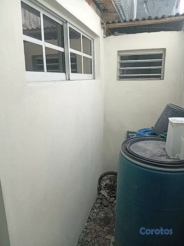 habitaciones y viviendas compartidas -  Alquilo Aparta Studio Hombre solo Dominicano los  2