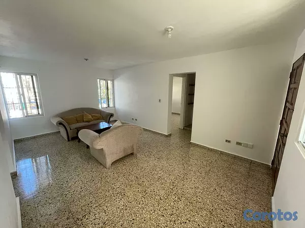 apartamentos - Alquilo espacioso y fresco Apartamento en Distrito 3