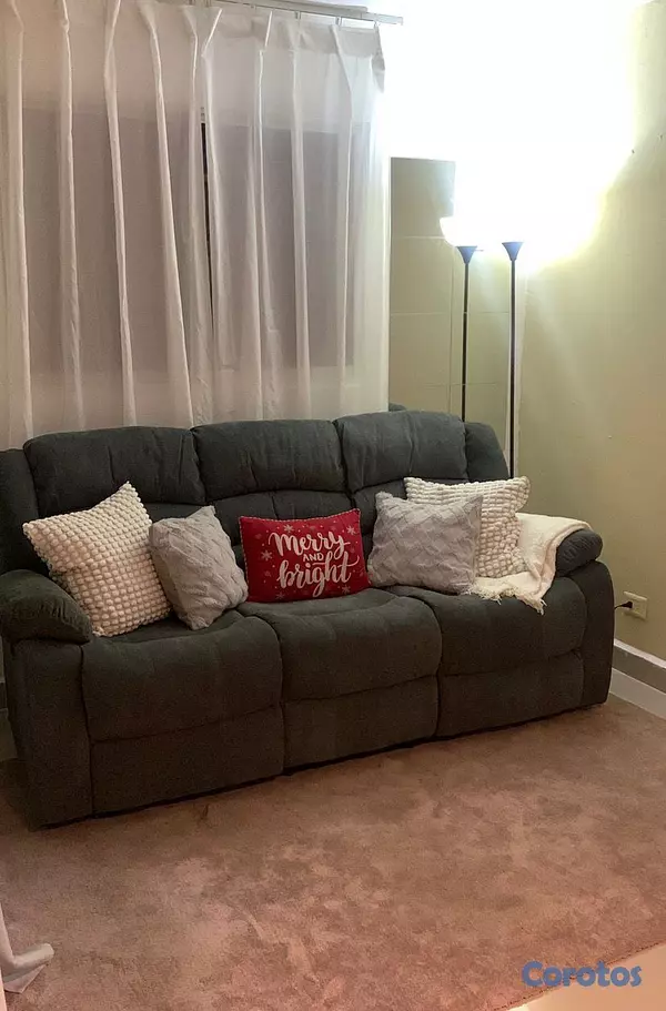muebles y colchones - Se vende mueble Reclinable