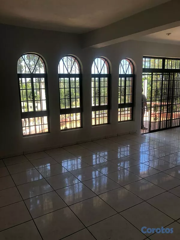 casas - SE Vende Casa Piedra Blanca de Haina 3