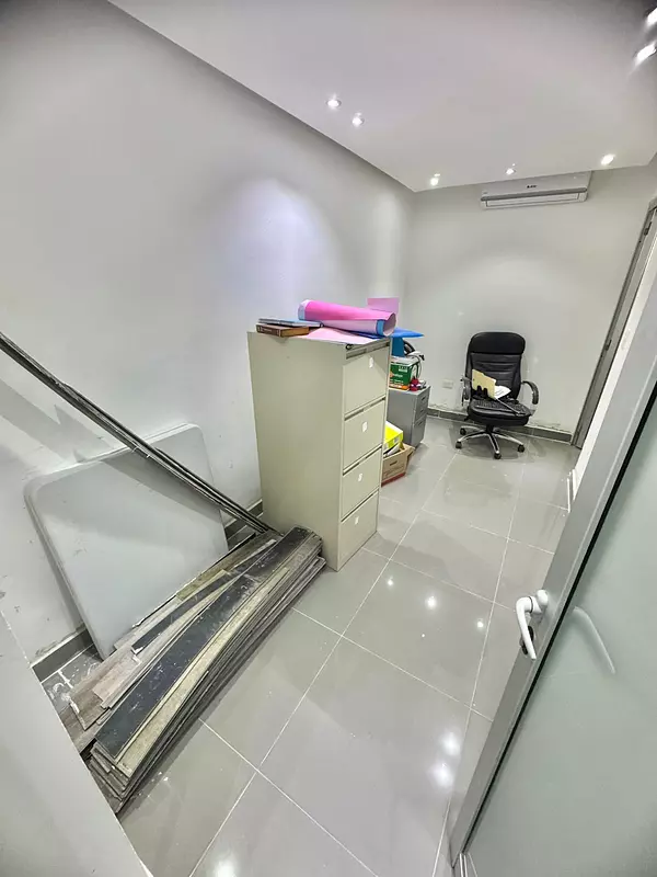 oficinas y locales comerciales - Local Comercial en Alquiler MIRADOR SUR USD 5,000 2