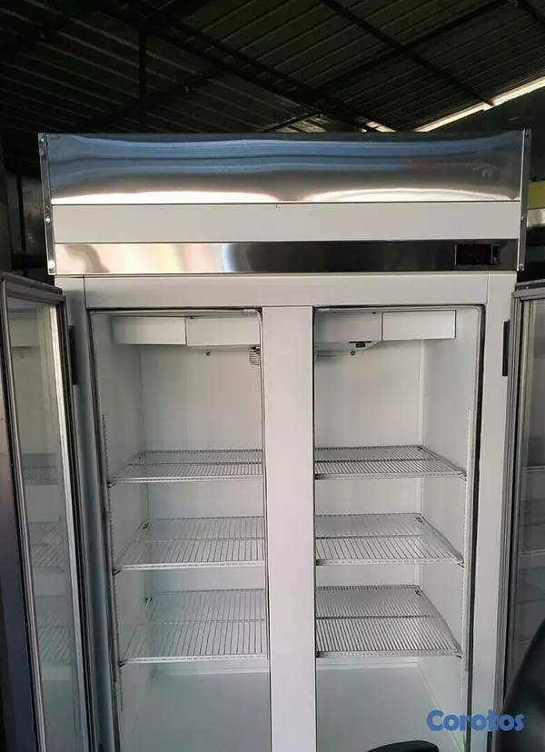 equipos profesionales - Refrigeradores Farco exhibidores 1, 2 y 3 puertas renovados 9