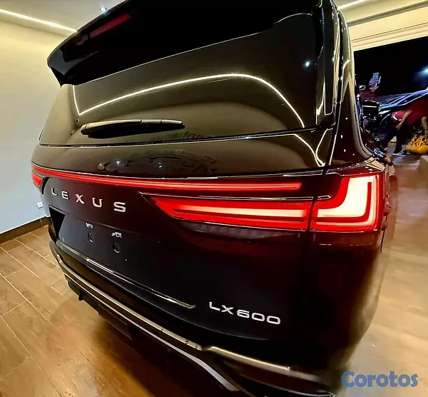 jeepetas y camionetas - Lexus LX600 2022 F-Sport 4x4 V6 Twinturbo Cleancarfax Importada la mas full 6