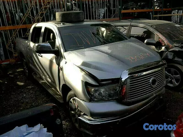 repuestos - VENDO EL MOTOR PARA 2012 TOYOTA TUNDRA 5.7L 4WD 1