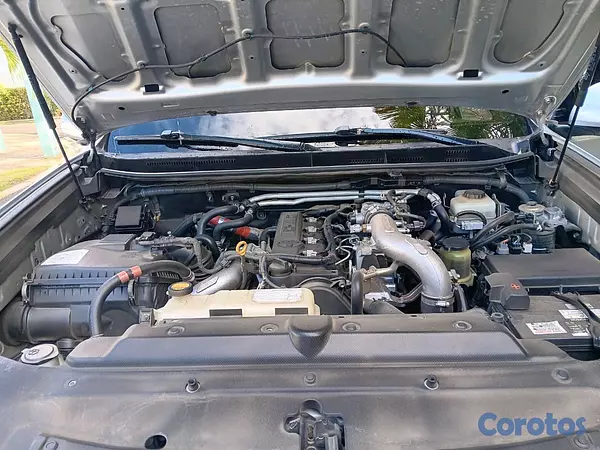 jeepetas y camionetas - Toyota land cruicer prado vxl 2014 6