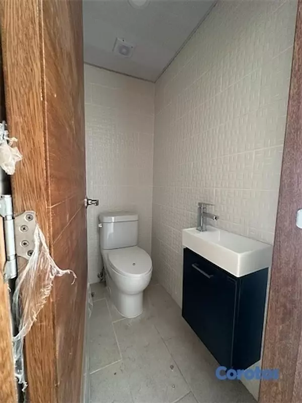 apartamentos - Venta de apartamento en el Renacimiento Distrito Nacional con terraza de 124mts 6