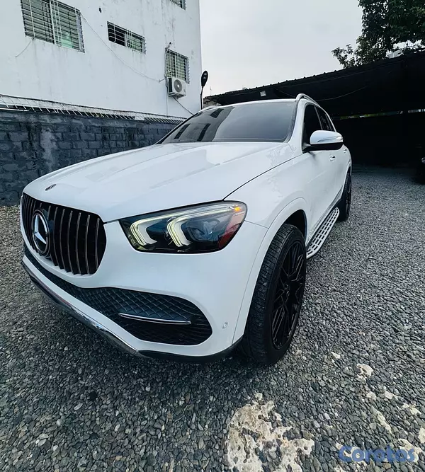 jeepetas y camionetas - Mercedes-Benz GLE 350 2020. Clean Carfax  2