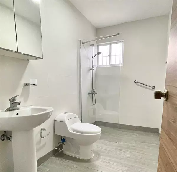 casas - Propiedad comercial en las praderas 5