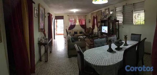 casas - Casa de 3 habitaciones 2 baños en venta en Ensanch 2