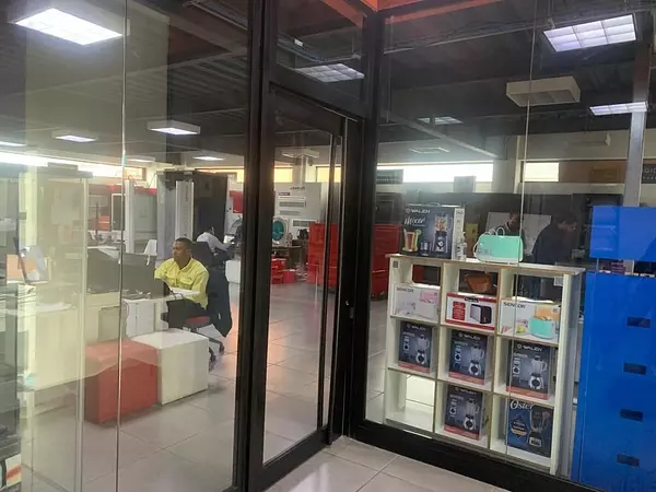 oficinas y locales comerciales - 🔵Alquilo Local 3er piso para oficina en Paraiso
 5