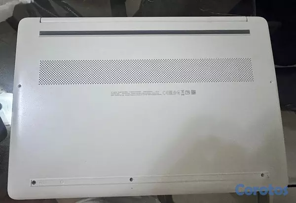 computadoras y laptops - Laptop HP 15s - Intel Core i7 - 8GB RAM - 512GB SS 3