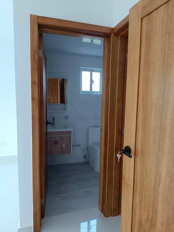 apartamentos - Hermoso Apartamento 6to Nivel Disponible en Jardines del Sur  8