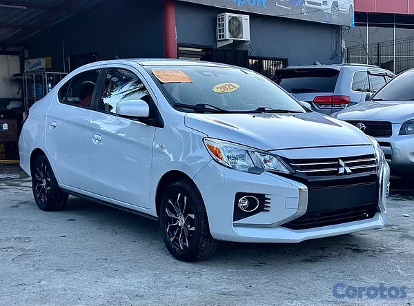 carros - Mitsubishi Mirage G4 2021
 3