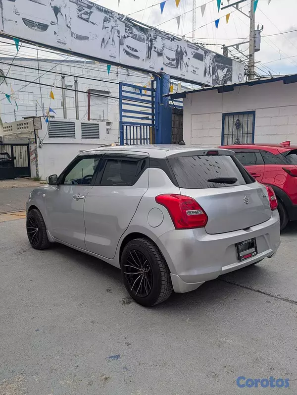 carros - SUZUKI SWIFT 2020 9