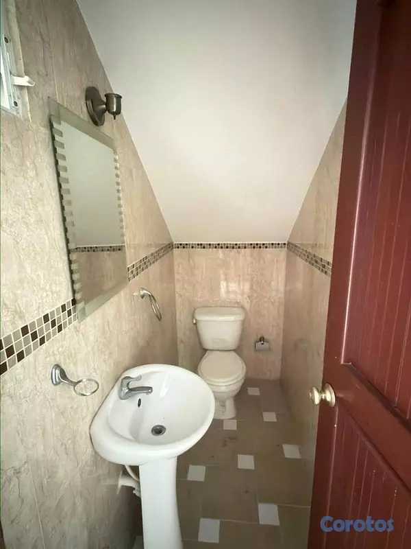 casas - vendo casa amplia de 3 habitaciones en vista hermosa  15