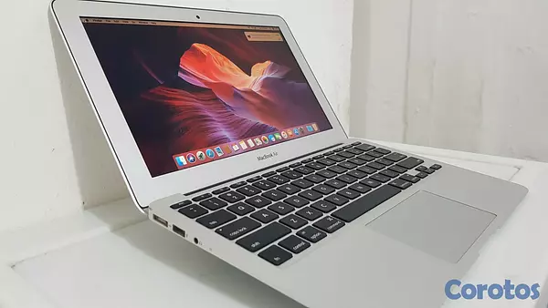 computadoras y laptops - Macbook Air año 2015 13 Pulg Core i5 Ram 4gb Disco 128gb  2