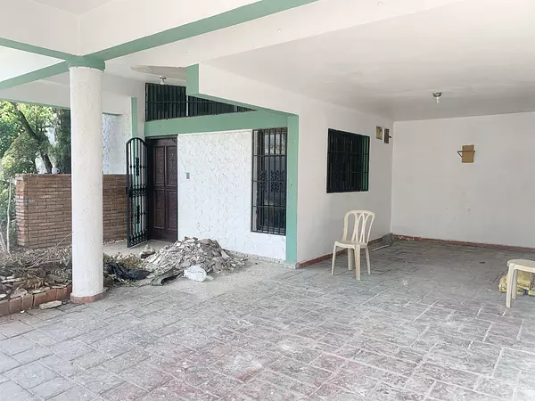 casas - Casa con fines comerciales  2