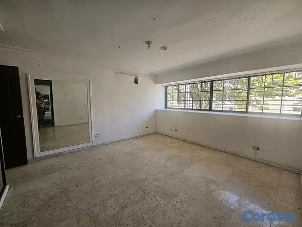 casas - Alquiler de Casa en Urbanización Fernández  10