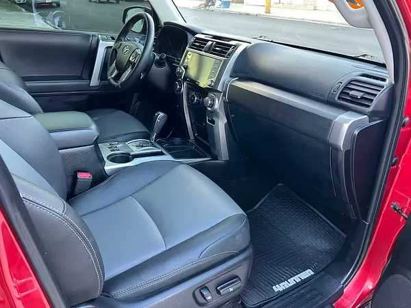 jeepetas y camionetas - toyota 4runner 2021 5