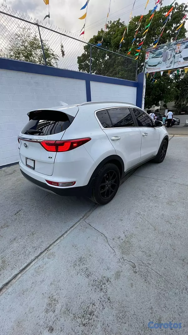 jeepetas y camionetas - KIA SPORTAGE EX SPORT 4