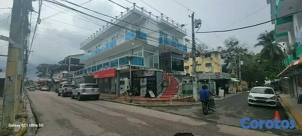 oficinas y locales comerciales - Vendo Plaza Comercial En La Mejor Zona De Boca Chica En 2da Línea De Playa PD257 9