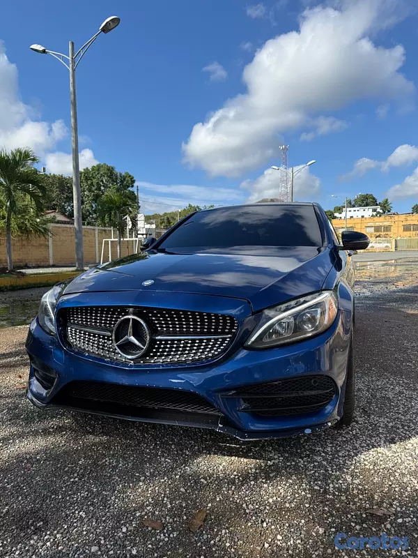 carros - Mercedes C300 Edición limitada  5