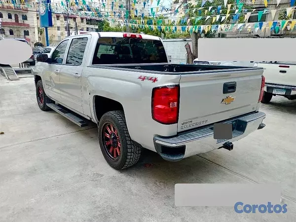 jeepetas y camionetas - CHEVROLET SILVERADO 2017 2