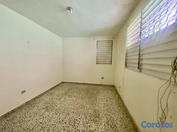 casas - Casa en alquiler para uso comercial en Las Pradera 13