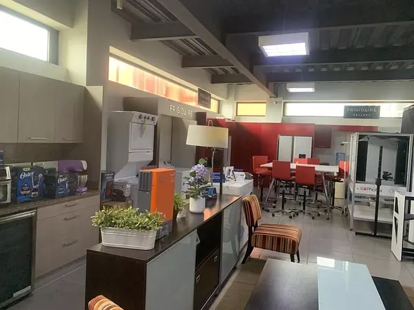 oficinas y locales comerciales - 🔵Alquilo Local 3er piso para oficina en Paraiso
 6