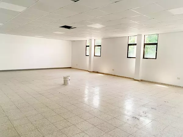 oficinas y locales comerciales - Local en Naco 2