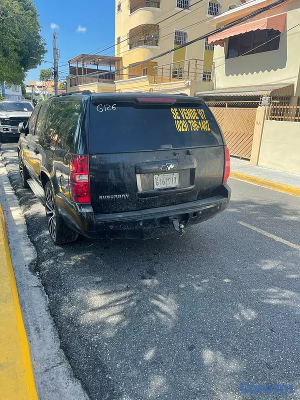 jeepetas y camionetas - Chevrolet Suburban 07 gas/gasolina 4