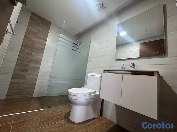 apartamentos - vendo amueblado Serrallés piso 7 una habitación 1.5 baños dos parqueos balcón  7