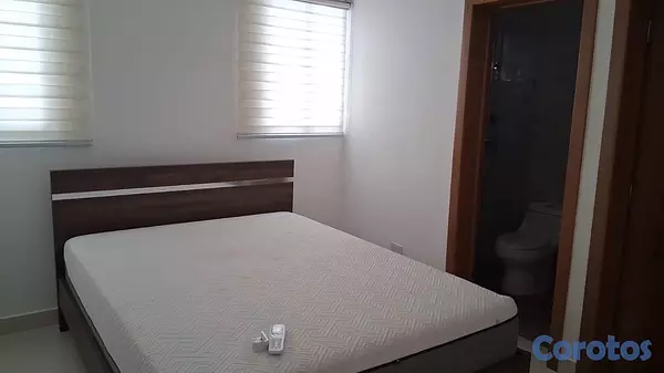 apartamentos - Alquiler de Apartamento Moderno en Los Cacicazgos con línea blanca.
 3