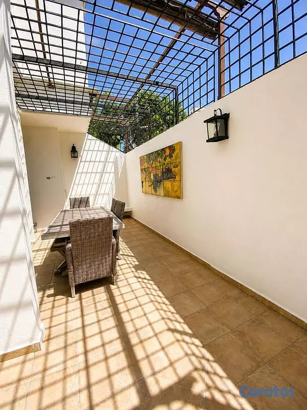 casas - Casa de 3 habitaciones 2 baños en alquiler en El V 9