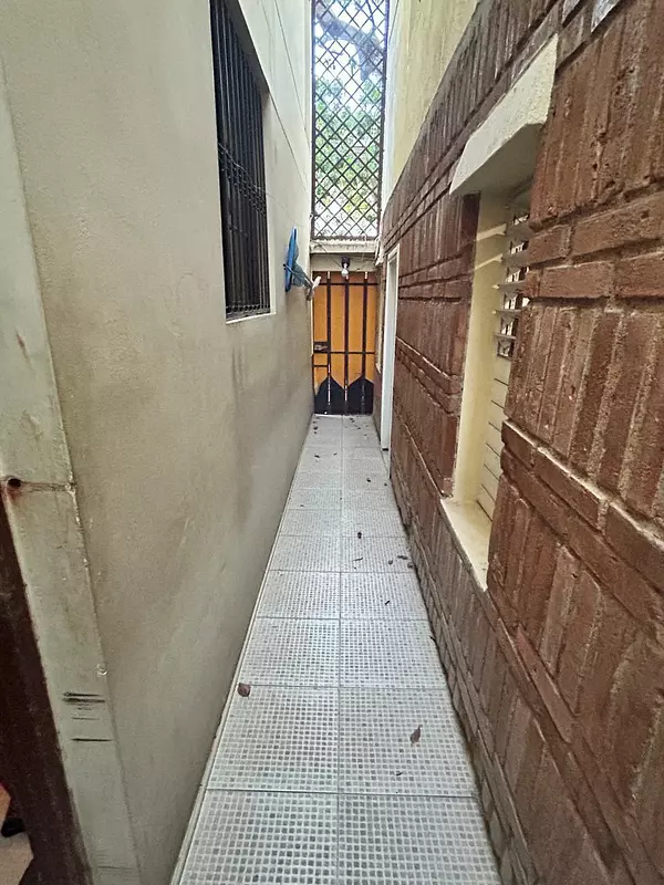 casas - Vendo casa en la Av. Independencia  7