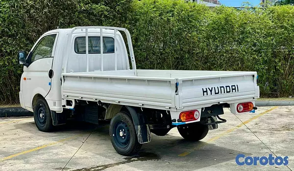 camiones y vehiculos pesados - HYUNDAI H-100 2026 5