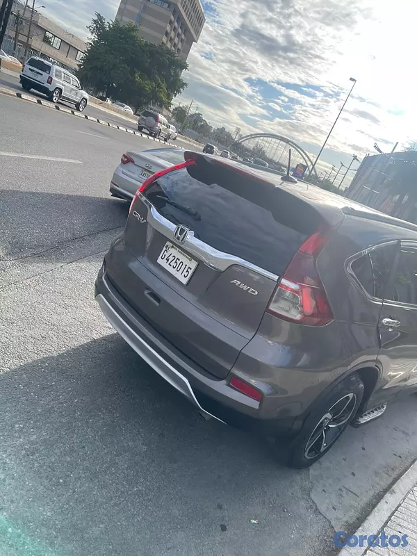 jeepetas y camionetas - Se vende honda CRV 2015 EX 4x4 AWD
Recibo vehículo de menor valor  13