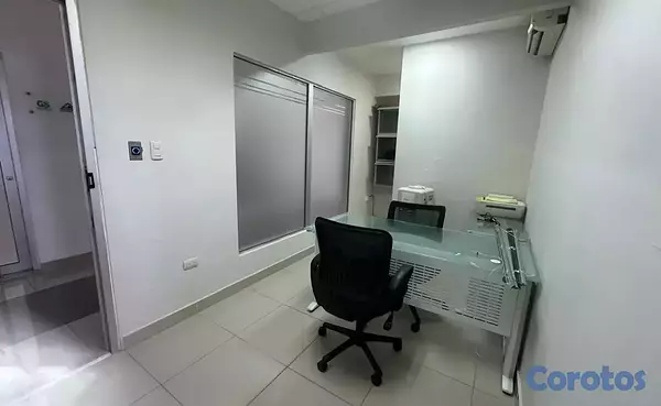 oficinas y locales comerciales - Local en evaristo morales en alquiler  2